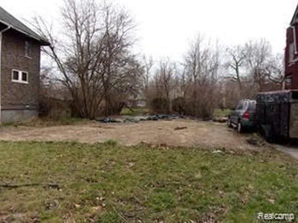 430 E Philadelphia St, Detroit, MI 48202