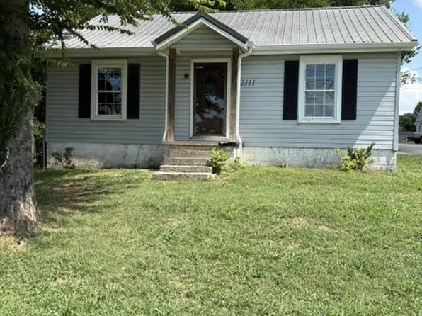2111 Highland Ave, Columbia, TN 38401