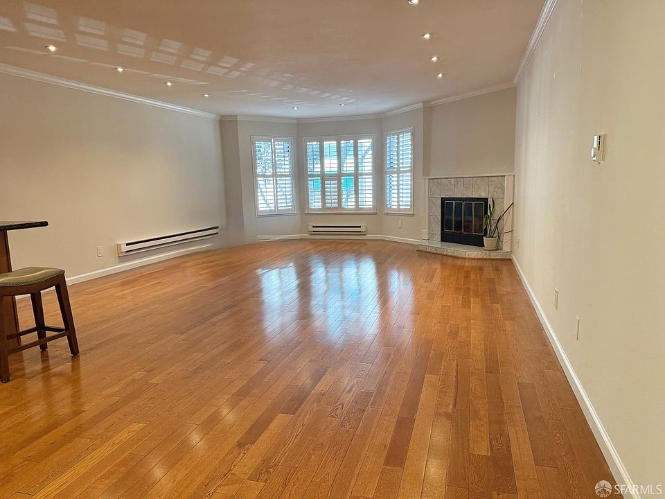 1st image of 1365 Scott St APT 1