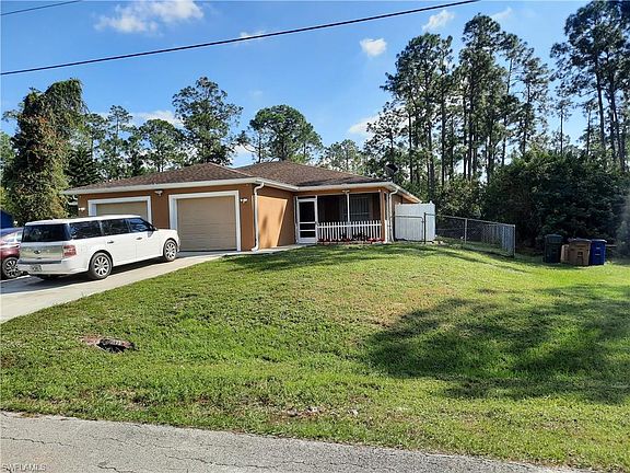 2nd image of 2427 Lola Ave
