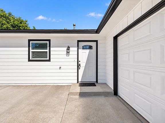3rd image of 8980 E 33rd Pl