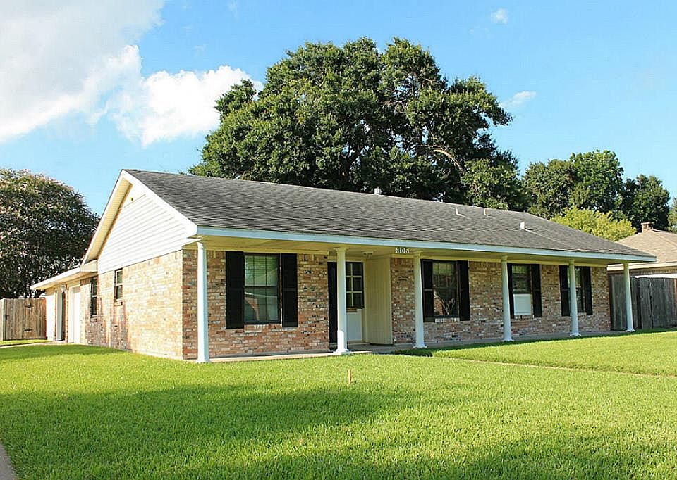 1st image of 305 Reta Dr
