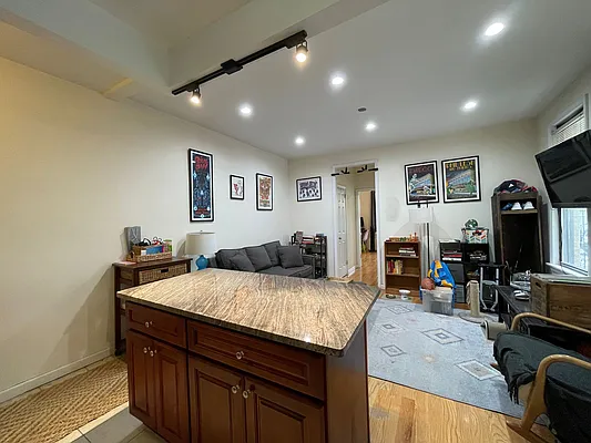 Rented by Corcoran | media 20