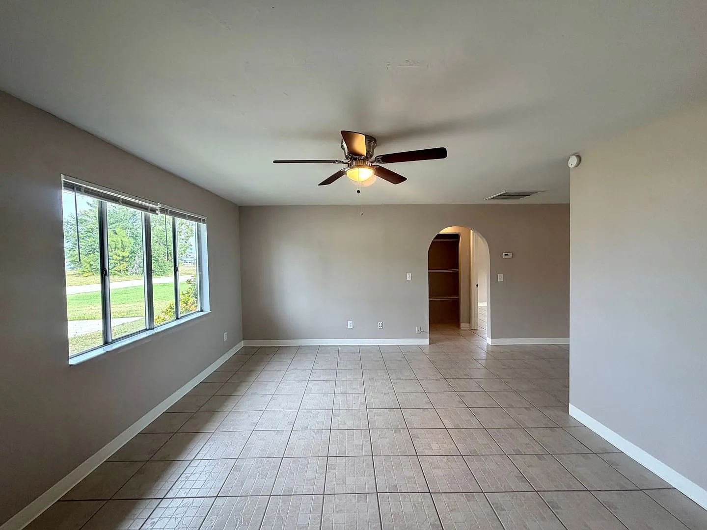 Cozy 2/1 duplex — Photo 2