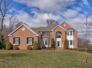 17 Talmadge Ln, Basking Ridge, NJ 07920