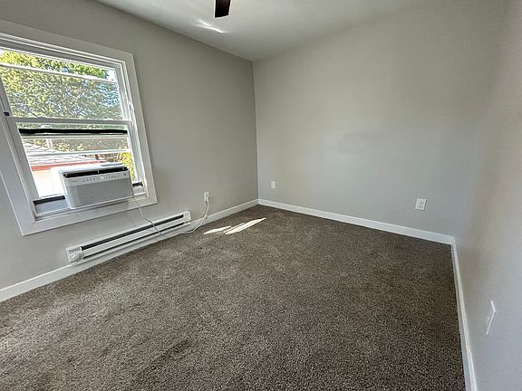 4th image of 120 Garvey Ave APT 2
