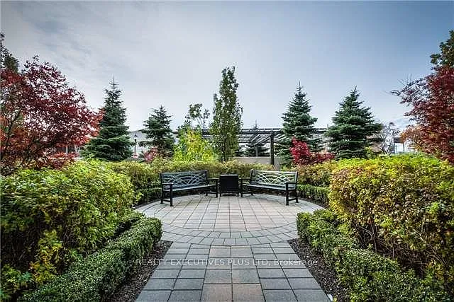 2 bed, $2,395 — Photo 3