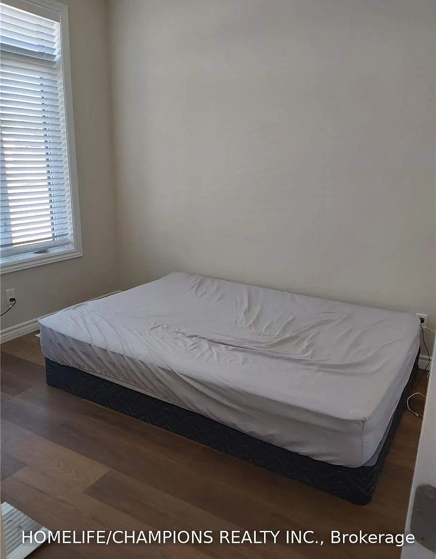 3 bed, $2,800 — Photo 2