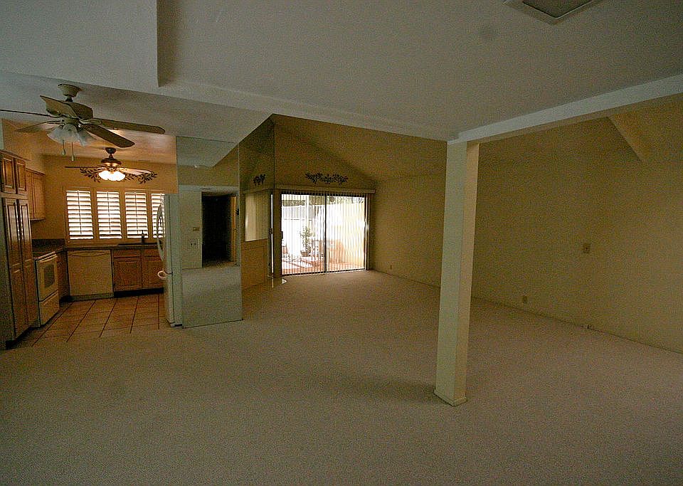 2nd image of 3019 Bel Air Dr