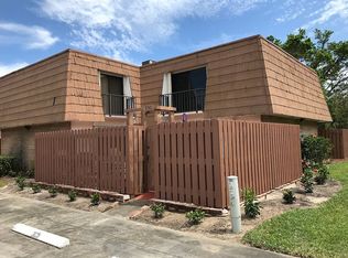 5874 SE Riverboat Dr, Stuart, FL 34997