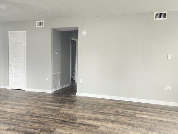 2nd image of 129 Tarragona Way
