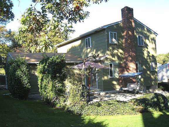 5th image of 164 Marion St