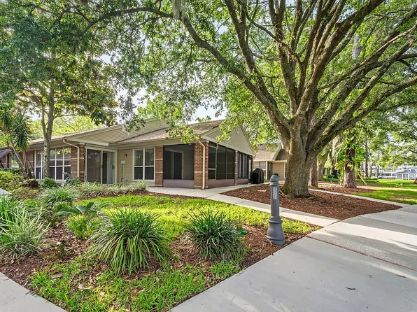 4560 Middleton Park Cir E, Jacksonville, FL 32224