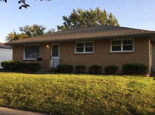 8037 W Sunbury Ct, Milwaukee, WI 53219