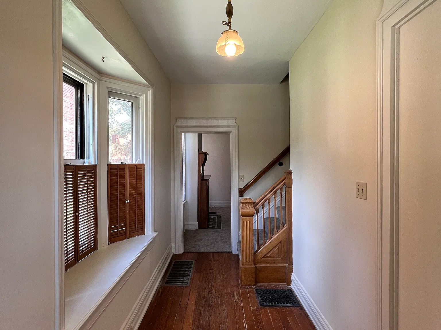 4 bed, 1.5 bath, $2,600 — Photo 3