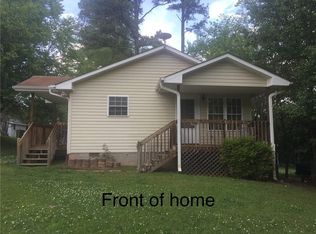 303 Lucas St, Walhalla, SC 29691