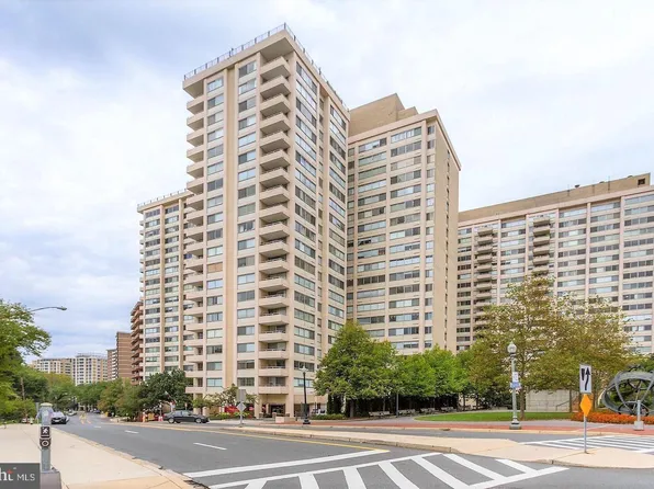 5500 Friendship Blvd APT 1218N, Chevy Chase, MD 20815