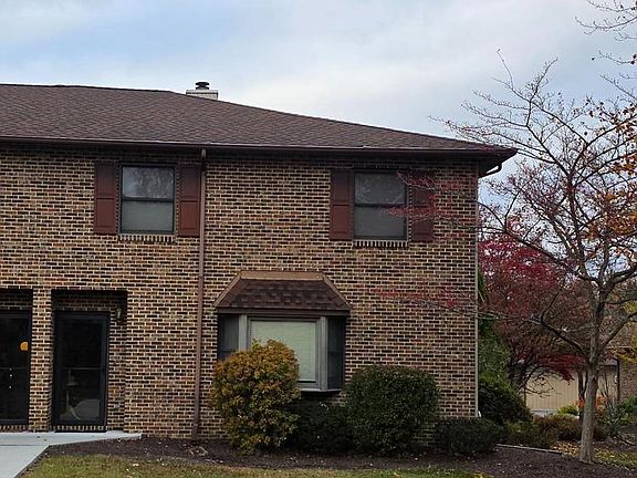 2nd image of 3820 N Sarayo Cir