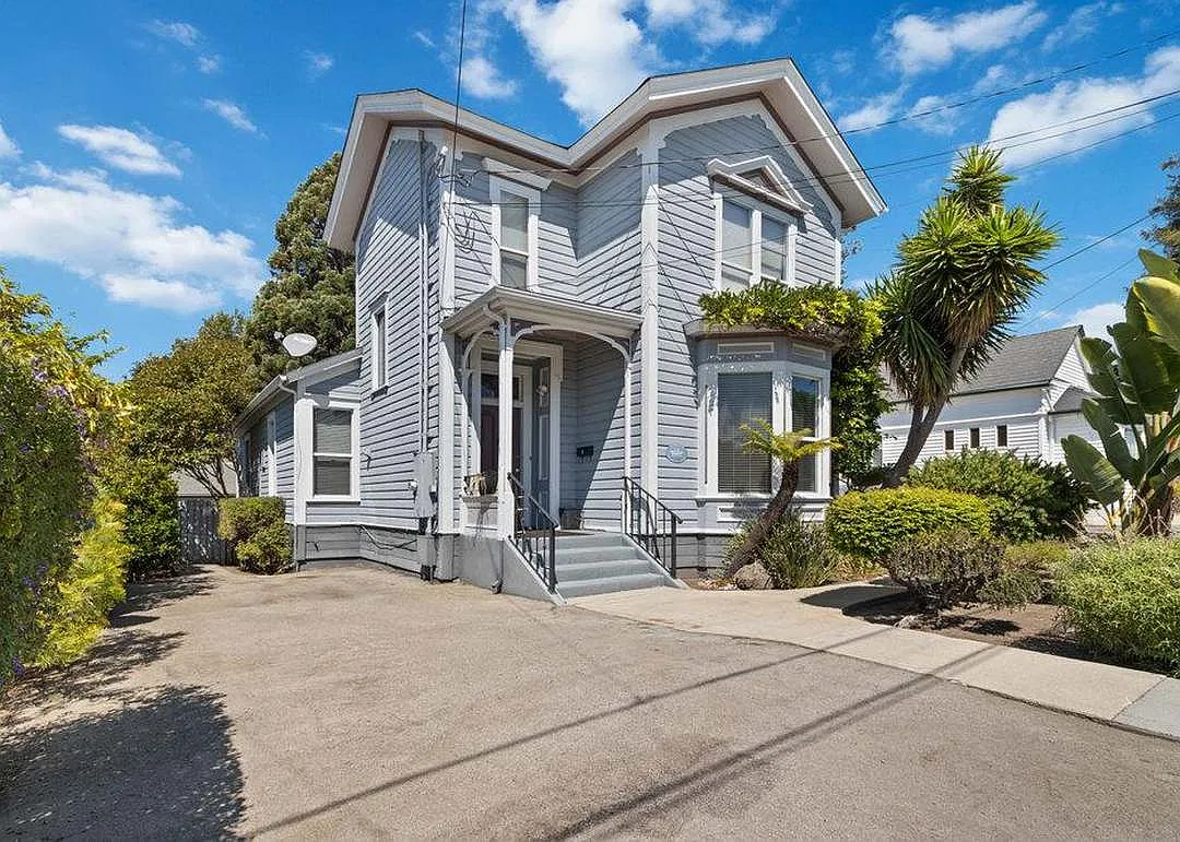 839 Riverside Ave — Photo 1