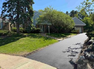 25 Corona Ct, Madison, WI 53719