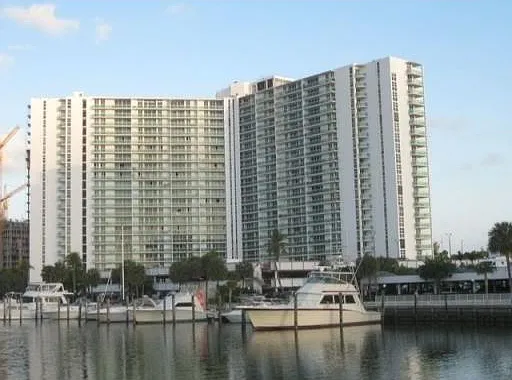 Bayview Drive, Sunny Isles — Photo 4