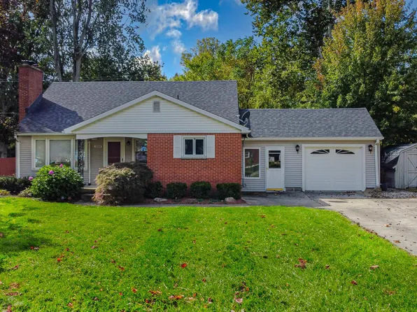 2809 Bluebush Rd, Monroe, MI 48162