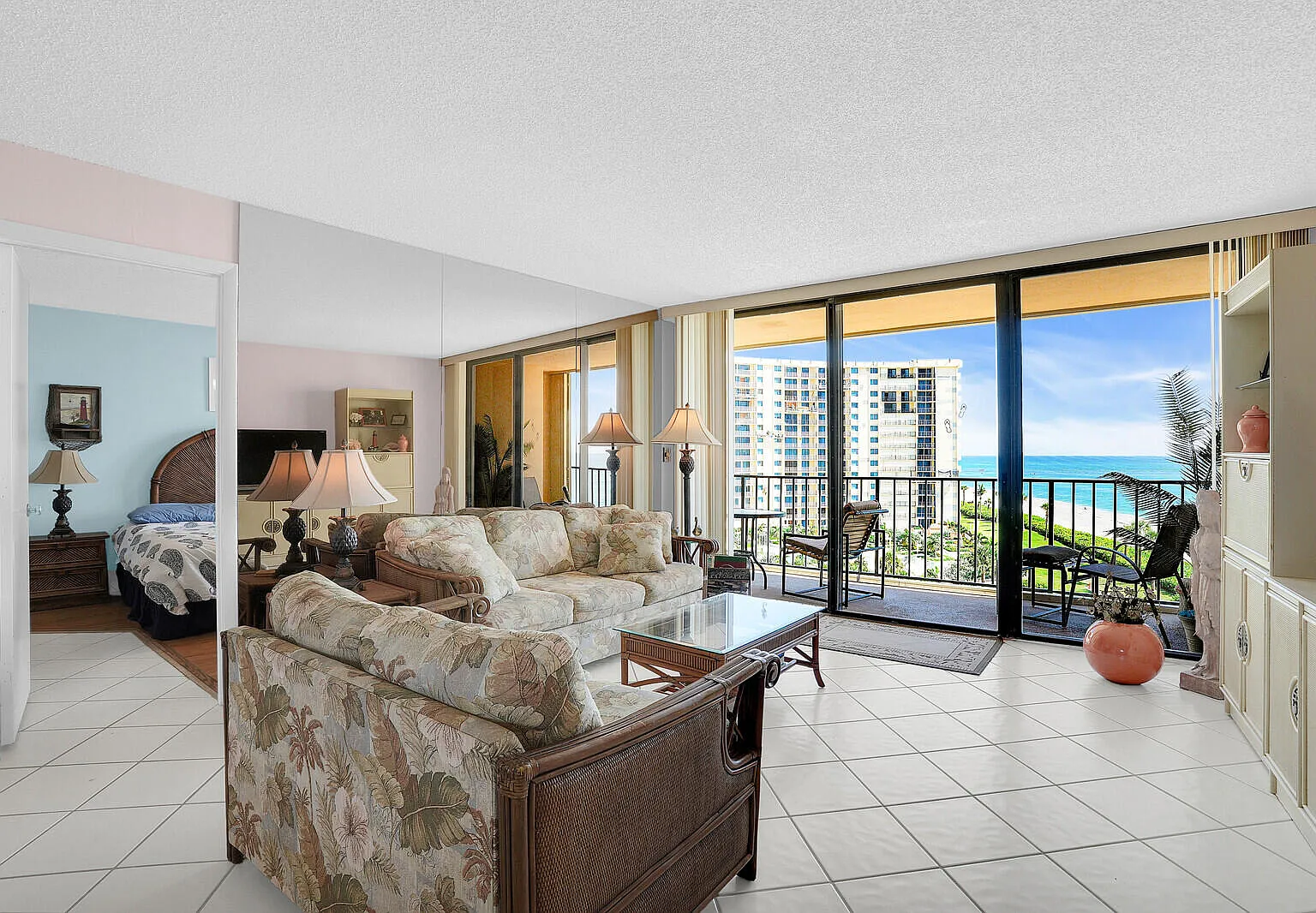2 bed, 2.0 bath, 1170 sqft, $8,500 — Photo 4