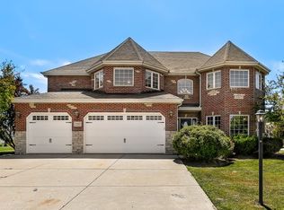 12217 S Red Clover Ln, Plainfield, IL 60585