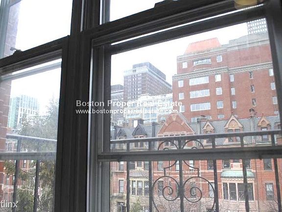267 Newbury St. #6 Boston - Back Bay Unit Photo 5