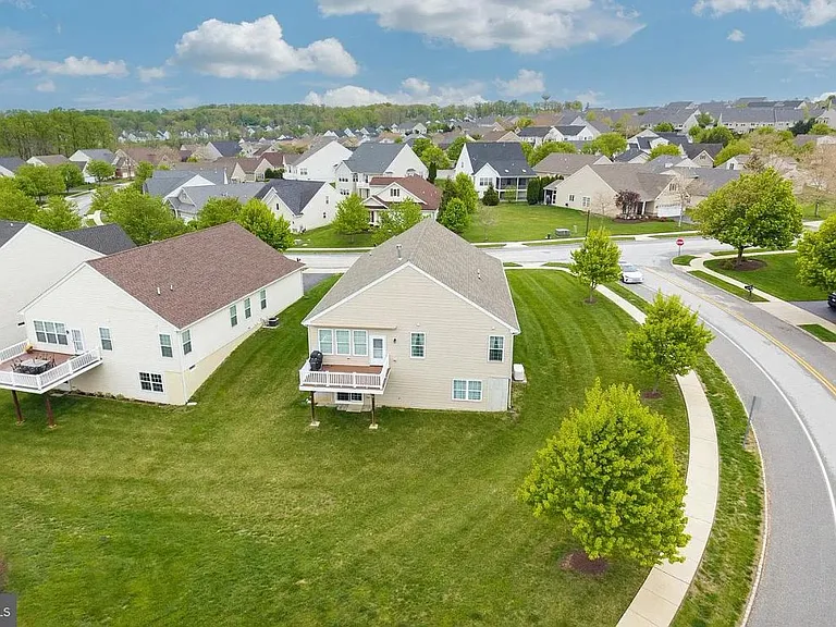200 Gaston Ln — Photo 17