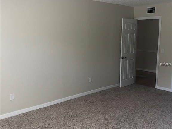 4th image of 3116 Valley Oaks Dr