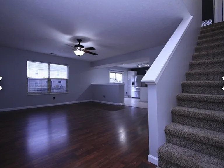9718 Lucille Ct — Photo 3