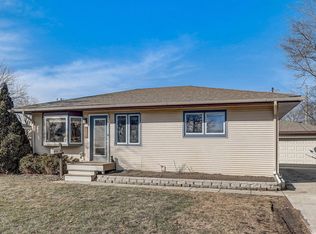 214 Jefferson St, Beaver Dam, WI 53916