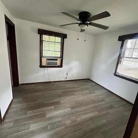 311 NE Sanchez Ave — Photo 8