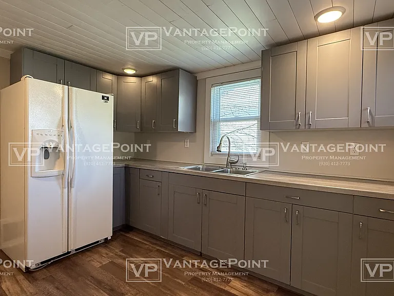 315 S Superior St — Photo 12
