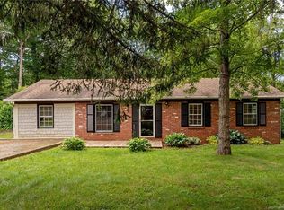108 Beechtree Dr, Black Mountain, NC 28711