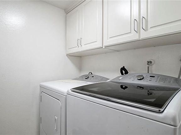 5th image of 2651 Greenborough Pl