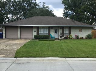 106 Cawthorn Dr, Slidell, LA 70458