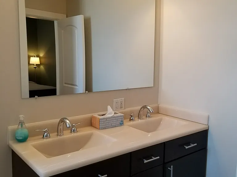 1128 W Fry St #2 — Photo 11