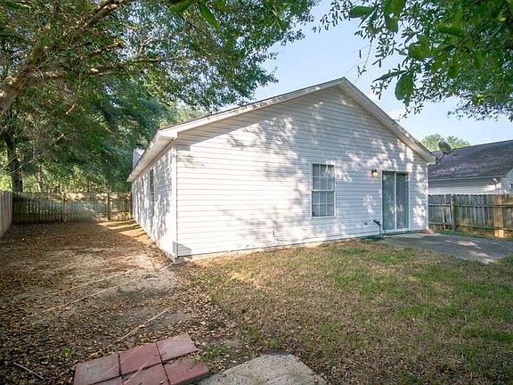 2nd image of 4469 Wesley Dr