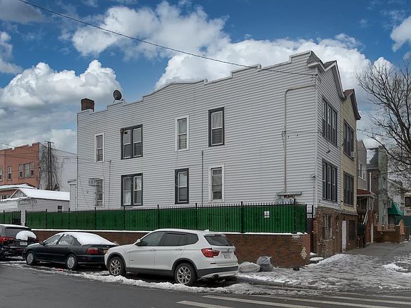 3rd image of 9730 Flatlands Ave #A