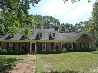 6601 Brookshire Dr, Fuquay Varina, NC 27526