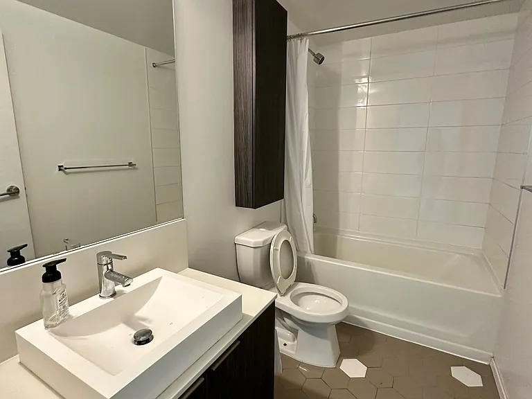 68 Shuter St #2709 — Photo 15