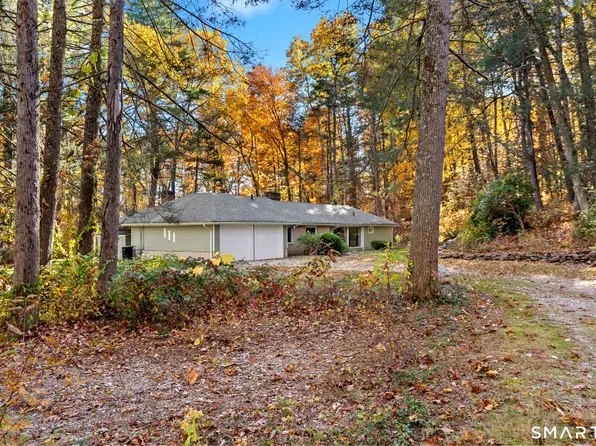 19 Latimer Lane, Simsbury, CT 06070