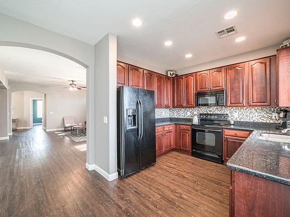 5th image of 34702 N 25th Ln