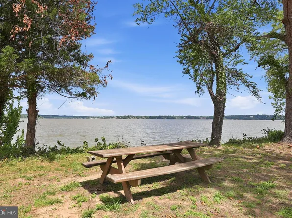 1100 Cataway Pl, Bryans Road, MD 20616