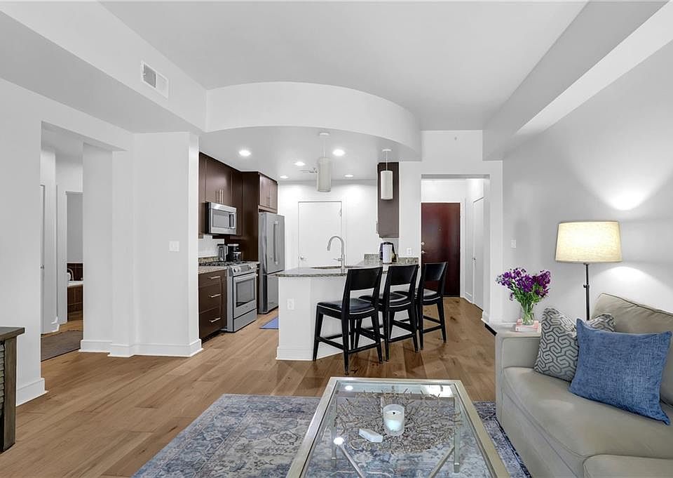 1st image of 222 12th St NE Unit 701
