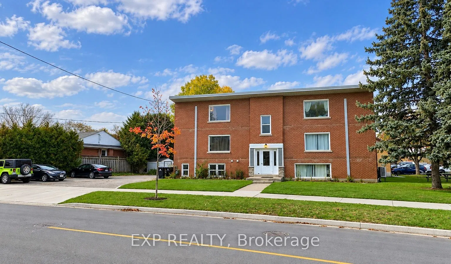 2 bed, $1,749 — Photo 1