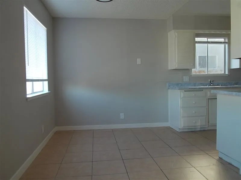 934 S. Barrett Road #1-4 - 1 — Photo 4