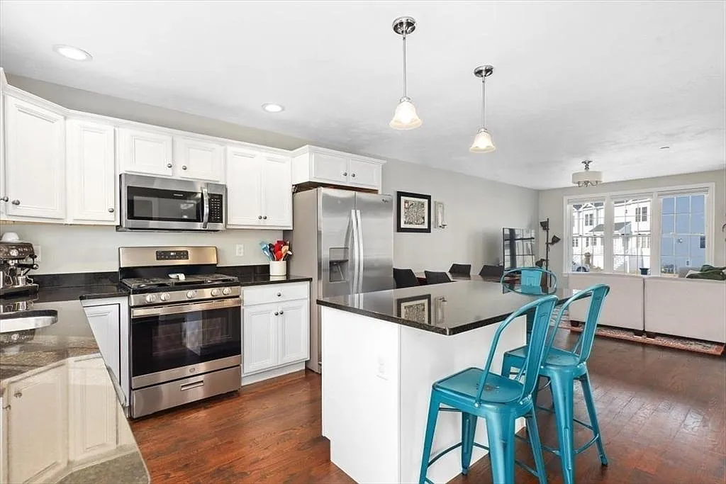 1 Paradise Ln — Photo 1
